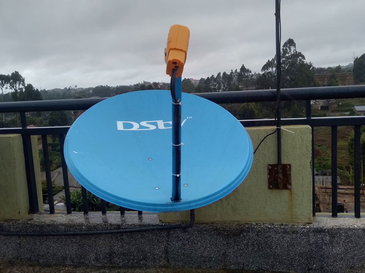 Central Dish & Aerial